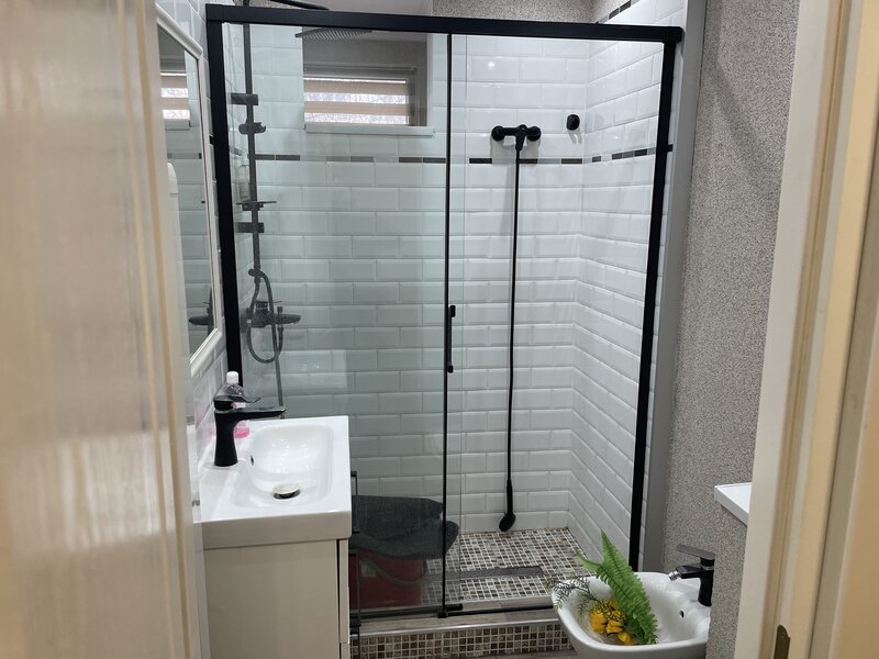 Titan parc, 150m pana la metrou Titan, Aleea Barajul Cucuteni,